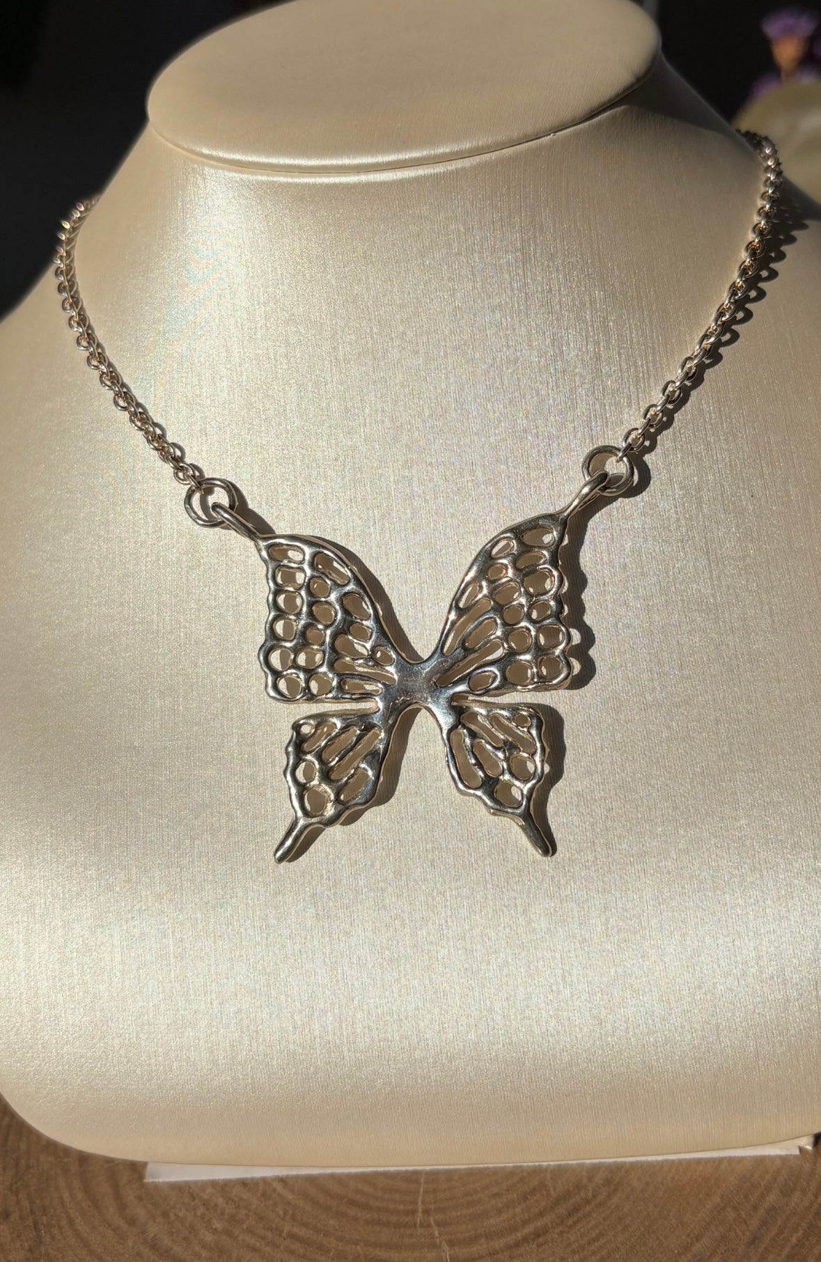 “Graphium Nomius” Butterfly Necklace image 0