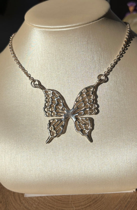 “Graphium Nomius” Butterfly Necklace image 0