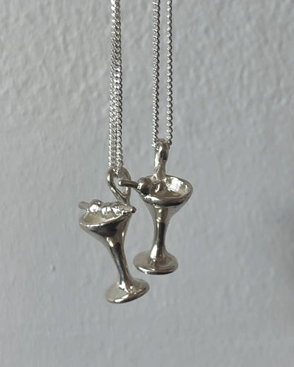 Bague en forme de queue de baleine